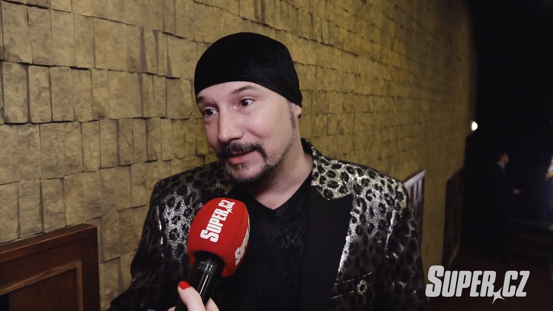 S Lucinkou Uz Se Bohus Matus Ukazovat Nechce Neco Reknu A Vyjdu Z Toho Jak Tajtrlik Rika Zpevak Stream