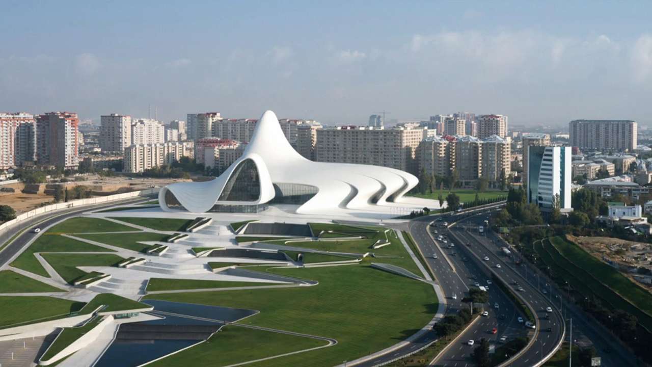 Baku, Staré město - Turismem neobjevené tisícileté centrum ...