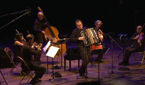 Akordeon v harmonii časů