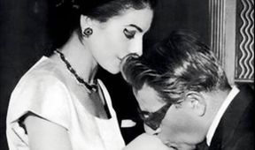 Callasová, Kennedyová a Onassis - dvě královny a jeden král