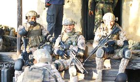 Seal Team 8: Za nepřátelskou linií
