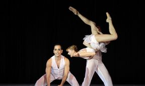 Béjart Ballet Lausanne: Světlo
