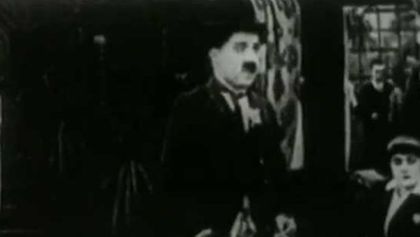 Chaplin v kabaretu
