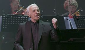 Charles Aznavour v Paříži, Je nám ctí...