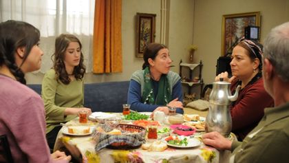 Feriha (60)