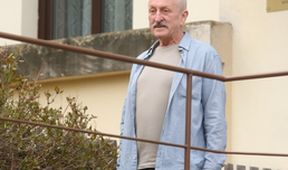 Krejzovi (36)