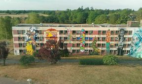 Hotel 128, projekt Street Art City, Dokumentární klub