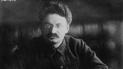 Stalin versus Trockij