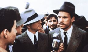 Úžasný Howard Hughes