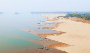 Laos, země milionů slonů