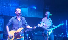 Czech Music on the Road - turné u protinožců očima rockerů