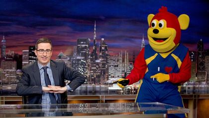 John Oliver: Co týden dal a vzal XI (11)