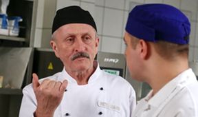 Ohnivý kuře (4)