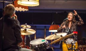 Folk factory: Martina Trchová a Trio