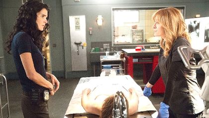 Rizzoli & Isles: Vraždy na pitevně VI (7)