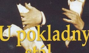 U pokladny stál