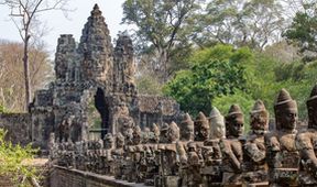Opustit Angkor