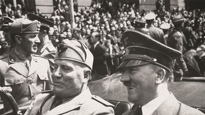 Papež a Hitler: Otevření tajných spisů o Piu XII