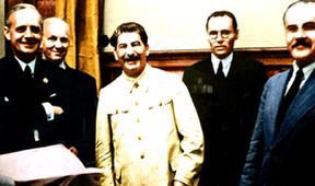 Apokalypsa Stalin: Zrození démona (1/3)