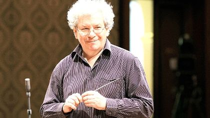 Zkouška orchestru: Vymazlený Strauss a hustý Janáček