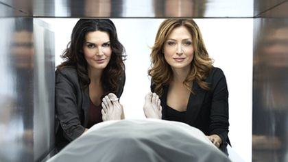 Rizzoli and Isles: Vraždy na pitevně (1)