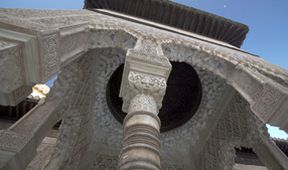 Alhambra, perla Andalusie, Mýty a fakta historie