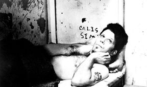 Mimo zákon