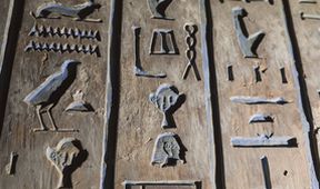 Tajemství hieroglyfů: Po Champollionových stopách