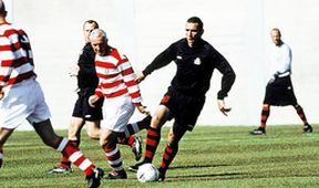 Fotbal za mřížemi