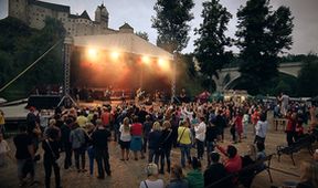 Kombo: Lenny v přírodním amfiteátru v Lokti nad Ohří
