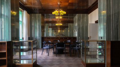 Adolf Loos - revolucionář mezi architekty