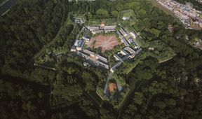 Architektura (12/13)