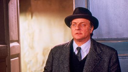 Maigret a noc na křižovatce (6/54)