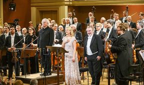 Česká filharmonie - Sir Simon Rattle diriguje Dvořáka a Mahlera