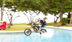 Nitro Circus: Najextrémnejšie skoky na motorkách