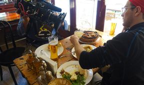 Anthony Bourdain: Neznámé končiny VII (1)