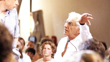 Leonard Bernstein učí mladé hudebníky