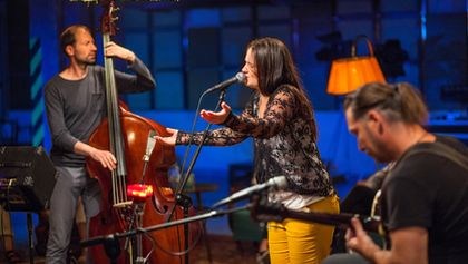 Folk factory: Martina Trchová a Trio