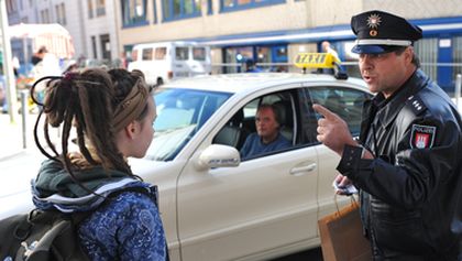 Policie Hamburk IV (2)