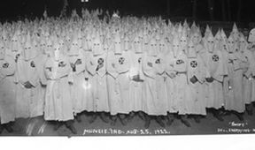 Ku Klux Klan: Zmrtvýchvstání (2/2)