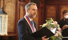 Ordinace v růžové zahradě 2 (294)