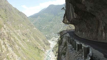 Po nebezpečných cestách kamionem: Himaláj (7)
