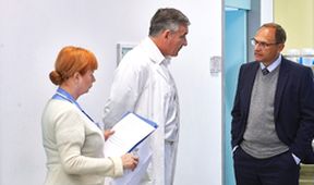 Ordinace v růžové zahradě 2 (467)