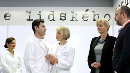 Ordinace v růžové zahradě 2 (435)
