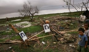 Největší přírodní katastrofy: Smrtonosné cyklóny