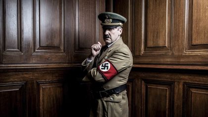 Hitlerův kruh zla (1/10)