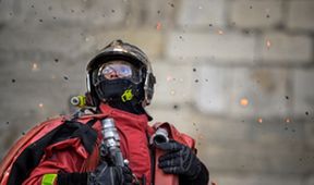 Notre-Dame v plamenech