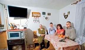 Bučkovci - Slnko, seno, dedina (1)