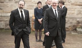 Ve jménu vlasti IV (2/12)