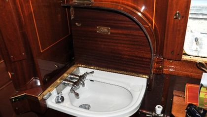 Poirot řídí Orient expres